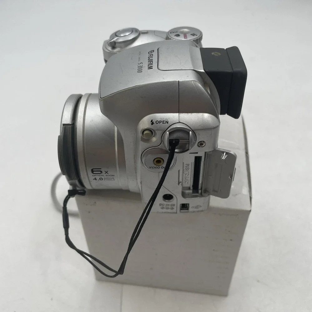 Fujifilm finepix s3100